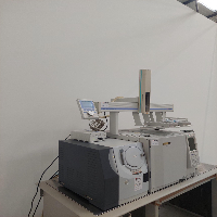 Shimadzu GCMS-QP2010 Plus with GC-2010 AOC5000 Sampler and roughing pump image 1